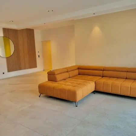 Magnifique Neuve Avec Piscine A Deux Pas Des Plages Villa